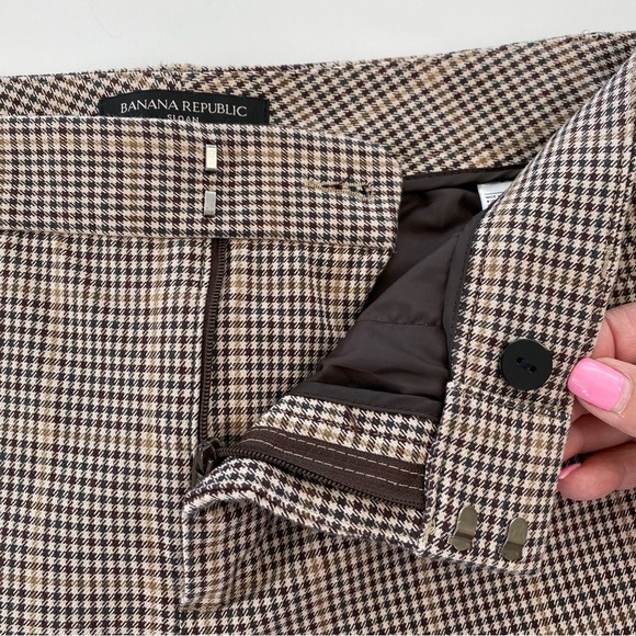 Banana Republic cropped skinny pants with stretch in brown plaid - Picture 9 of 12